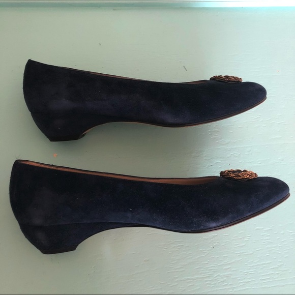Vintage Salvatore Ferragamo Navy Suede Flats - Picture 8 of 11